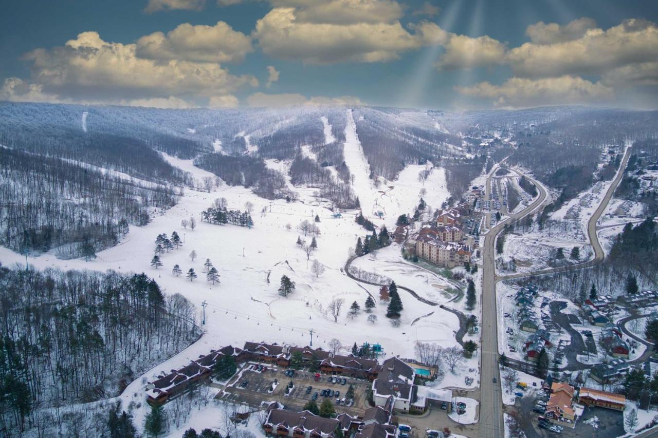 Ski-Inandout And Golf Condo With Aandc At Holiday Valley! Ellicottville Eksteriør bilde